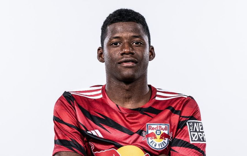MLS El panameño Omar Valencia hace su debut con el New York Red Bulls