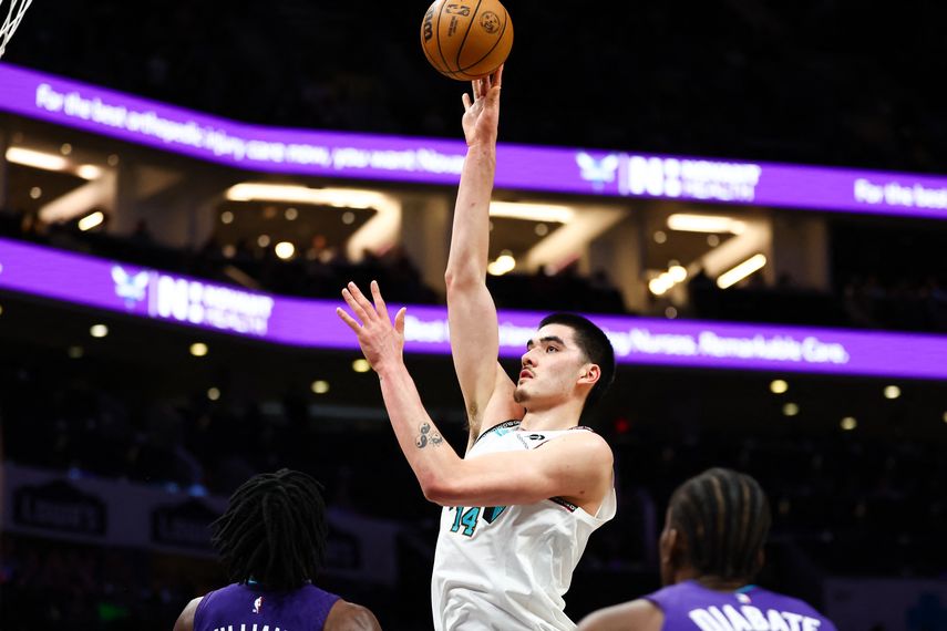 NBA: Zach Edey de los Grizzlies se perderá el inicio de la temporada