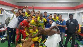 Con Gabriel Gómez de capitán