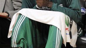 Los Celtics se quedan sin energí­a justo antes del final