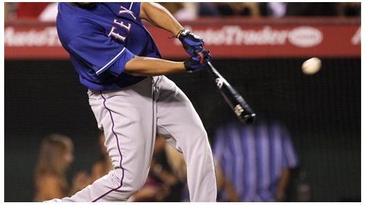 MLB: Rangers 8, Angelinos 4; Cruz y Napoli dan victoria a Rangers
