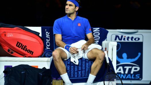 Federer gana a Thiem y se relanza en el Masters de Londres