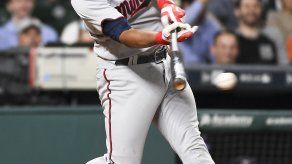 Mellizos colocan a Eduardo Escobar en lista de lesionados