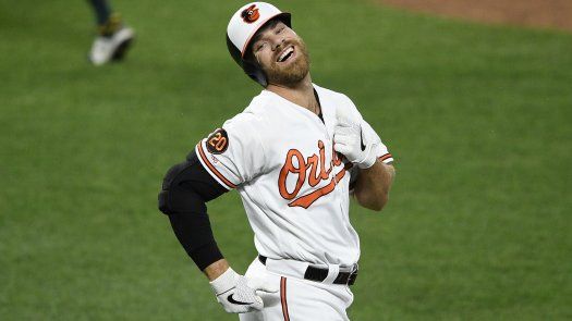 Orioles ganan, pero Davis impone marca con 49 turnos sin hit