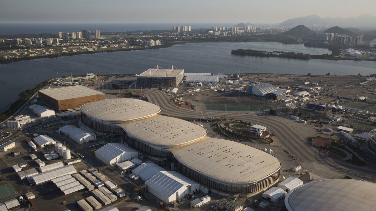 Incendio causa daños a velódromo olímpico en Río Incendio causa daños a velódromo olímpico en Río