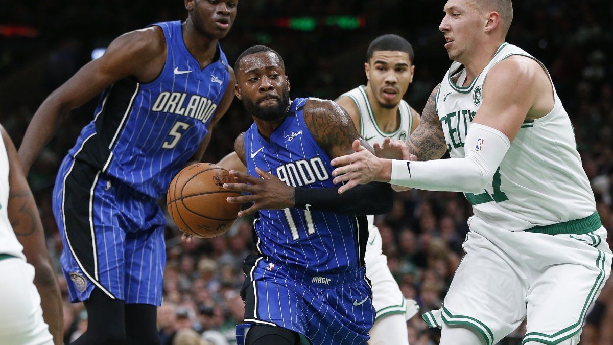 Vucevic aporta doble doble; Magic vence a Celtics
