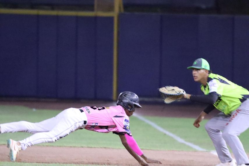 Béisbol Juvenil 2024: Metro se pone a un triunfo de la final