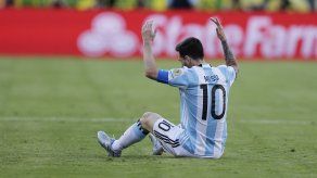 Argentinos piden a Messi que no se retire de la selección