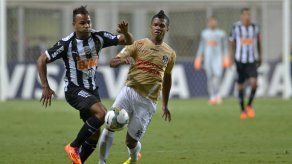 Defensa panameño Luis Ovalle operado con éxito de una hernia