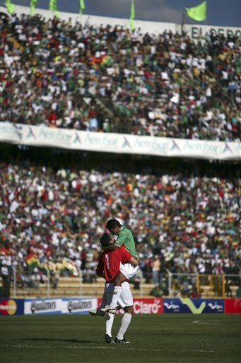 Mundial: Goleada a Argentina relega problemas en Bolivia