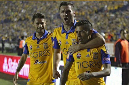 Tigres golea a Pumas y acecha el 4to título de su historia
