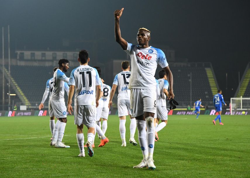 El Napoli gana 2-0 en Empoli y sigue imparable hacia el Scudetto