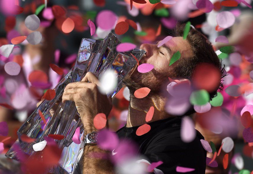 Del Potro doma a Federer y reina en Indian Wells