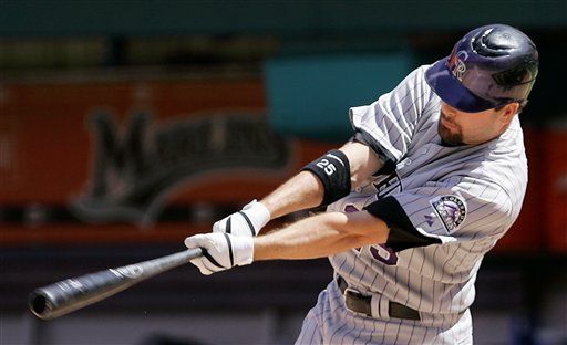 MLB: Rockies 3, Marlins 2; Smith remolca carrera decisiva