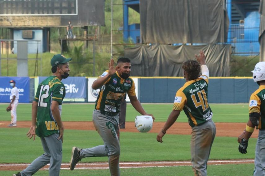 Béisbol Juvenil 2022: Partidos para el 23 de enero