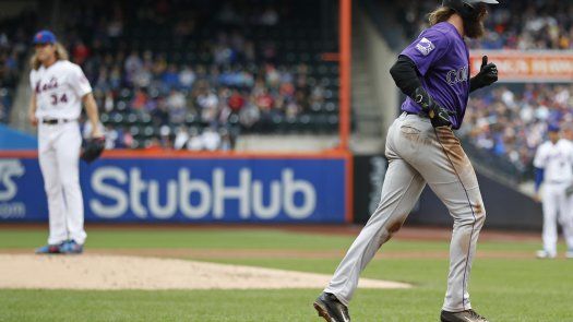 Desmond pega 2 jonrones en quinto triunfo seguido de Rockies