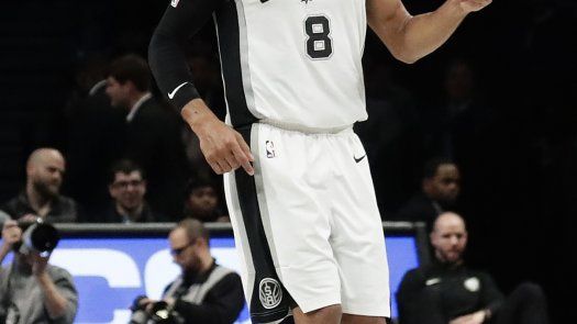 Aldridge y Mills dan triunfo a Spurs sobre Nets