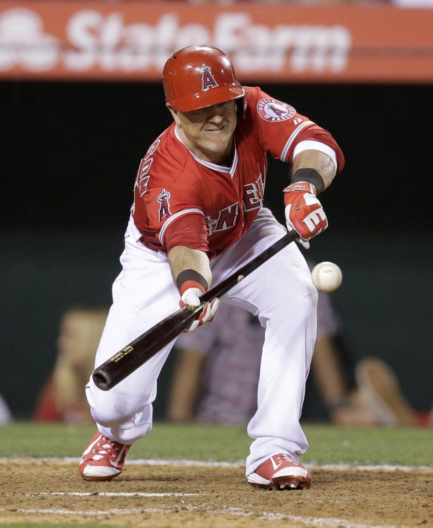 Jonrones de Pujols y carrera de Aybar guían a Angelinos