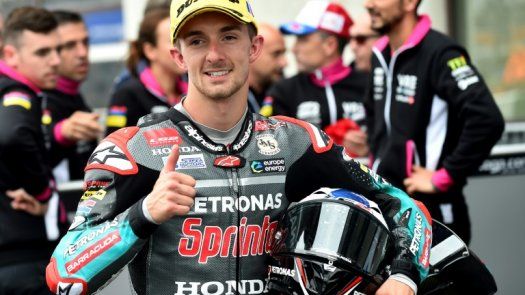 McPhee gana en Moto3 en Francia, Arón Canet más líder