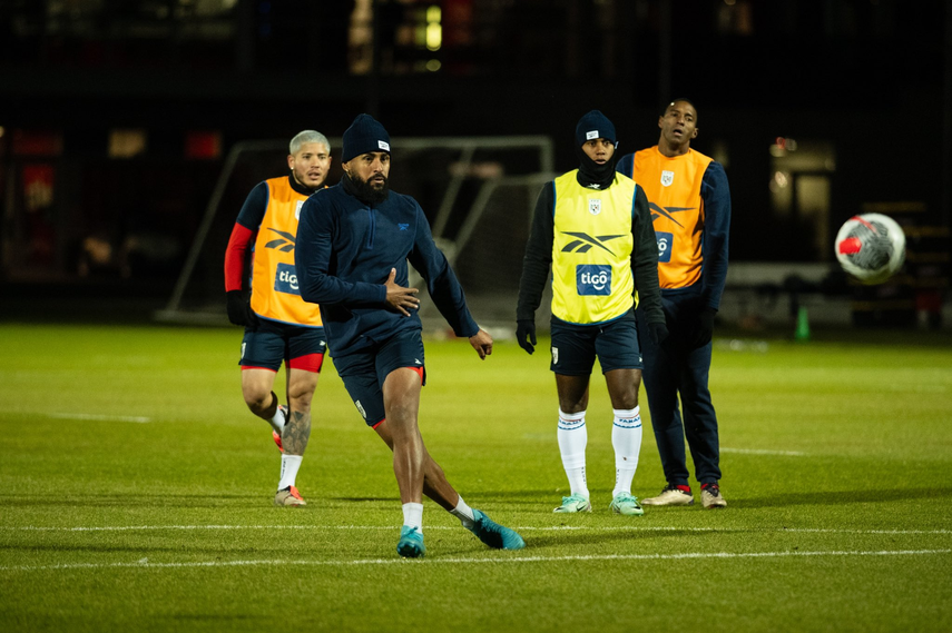 Selección de Panamá presente varios cambios vs Canadá