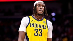 NBA: Myles Turner acuerda un contrato de 107 millones de dólares con los Milwaukee Bucks.