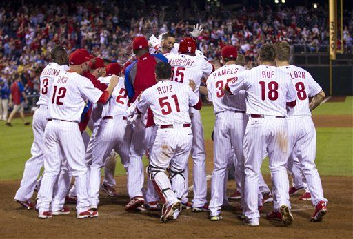 Galvis da triunfo a Filis, Ruiz con tres empujadas y una anotada