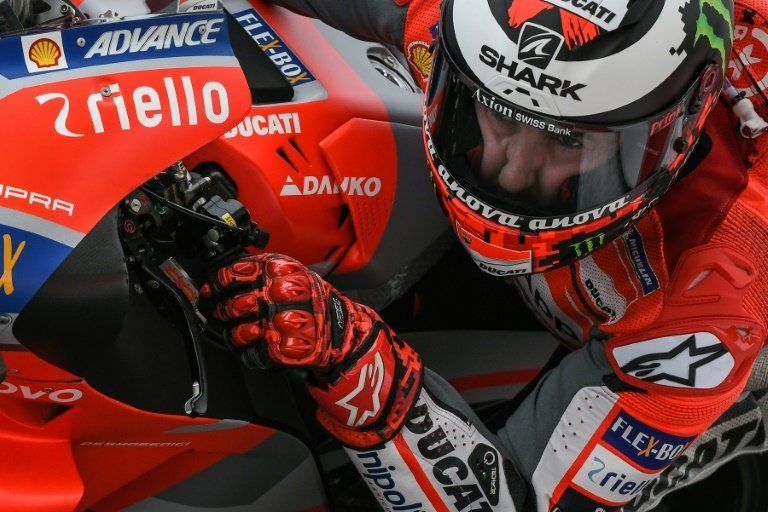 Jorge Lorenzo se retira del GP de Malasia