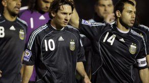 Mundial: Verón y Mascherano se distancian de Maradona