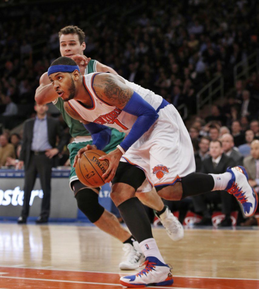 Knicks devuelven favor a Celtics, con paliza