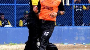 Colón y Los Santos van por el oro en el softbol