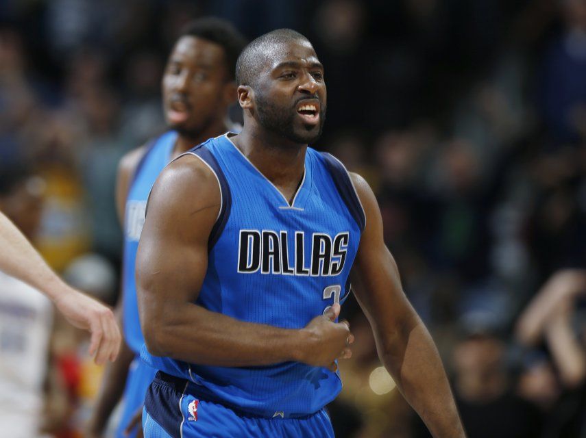 Felton y Mavs derrotan a Nuggets en doble prórroga