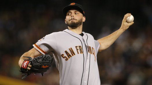 Suarez lidera a Gigantes a triunfo sobre Diamondbacks