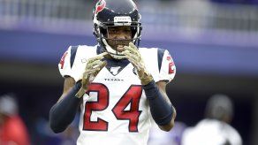 Titans fichan al cornerback Jonathan Joseph