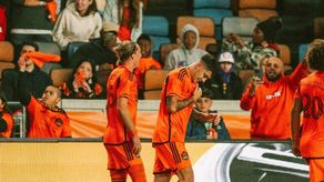 MLS: Houston Dynamo de Adalberto Carrasquilla clasifica a la final
