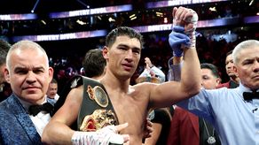 Dmitry Bivol: La gente puede tomar tu amabilidad como debilidad y no es así