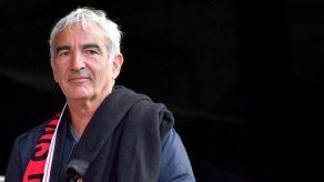 Raymond Domenech firma un contrato de seis meses con el Nantes