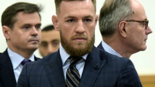 McGregor se presenta ante corte por caso de trifulca en NY