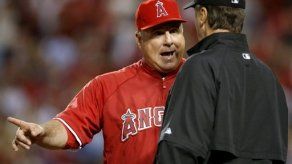 Nuevos errores de umpires en la serie Angelinos-Yanquis