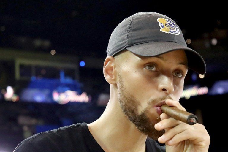 Curry renueva con los Warriors por 201 millones, el mayor contrato de la NBA