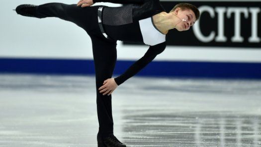 Kolyada domina tras programa corto del Europeo, Javier Fernández tercero