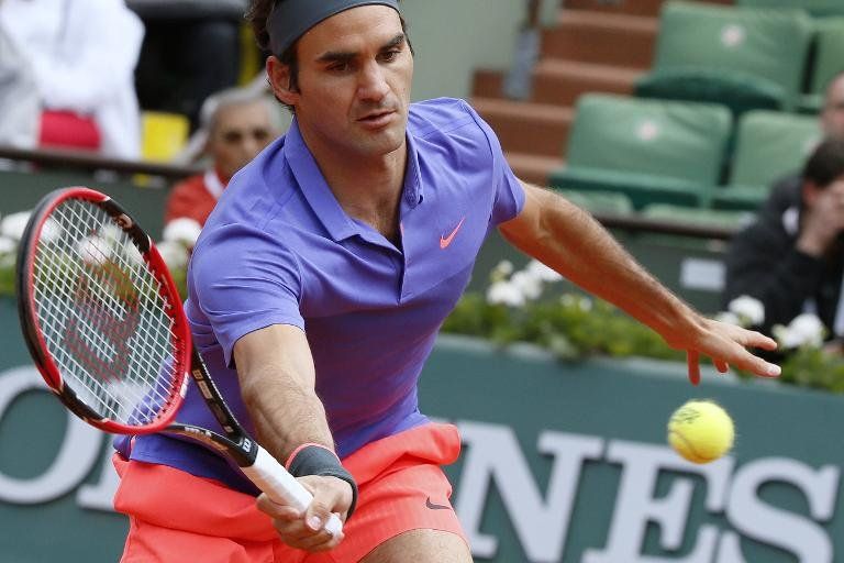 Roger Federer elimina a Monfils y ya está en cuartos de Roland Garros