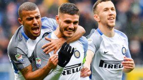 Napoli revive aspiraciones de título y póker de Icardi