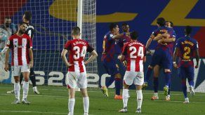 Rakitic consigue estresante triunfo de Barça ante Athletic