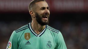 Real Madrid gana en Sevilla y comparte la cima en La Liga