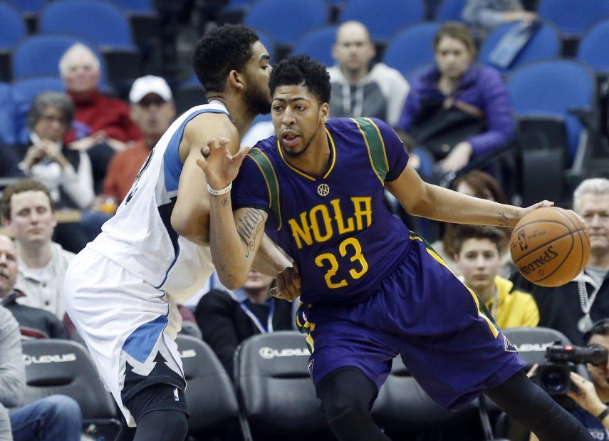Pelicans doblegan a Wolves y cortan mala racha