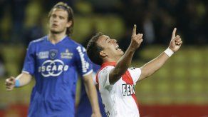 Mónaco vence a Bastia y sigue cuarto en Francia