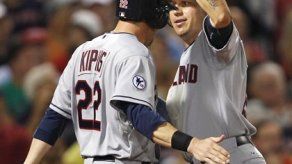 Cabrera sorprende a su mánager con 2 jonrones en el Fenway Park