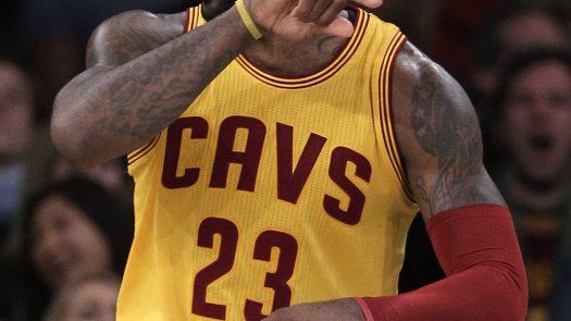 Con triple doble de LeBron, Cavs doblegan a Knicks