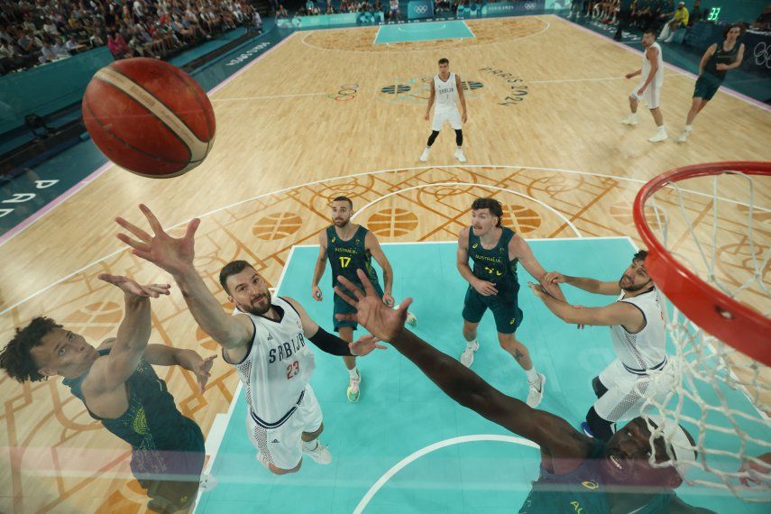 París 2024: Nikola Jokic lidera a Serbia rumbo a semifinales
