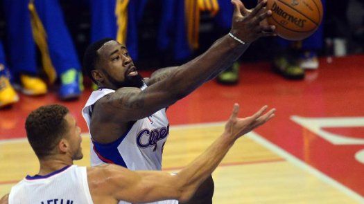 Obama califica de ignorante al dueño de los Clippers por sus comentarios racistas